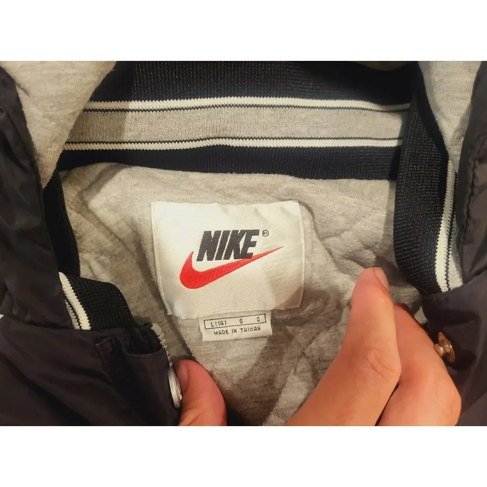 Nike this vintage